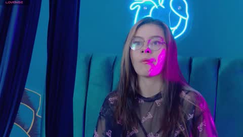 Snapshot of ravennmoonn chatting on 03/04/26, 02:56 Raven online show from 03/04/26, 02:56