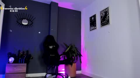 Raven Witch online show from 04/16/26, 09:39