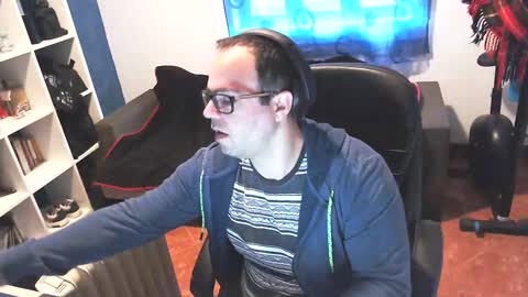 Snapshot of ravingr3d3 chatting on 02/18/25, 09:10 ravingr3d3 online show from 02/18/25, 09:10