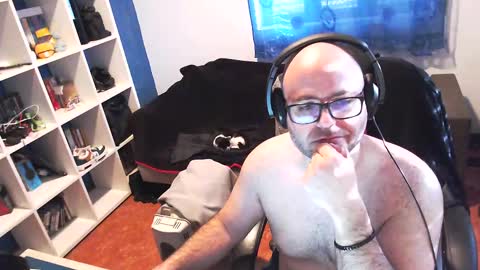 Snapshot of ravingr3d3 chatting on 02/21/25, 04:48 ravingr3d3 online show from 02/21/25, 04:48