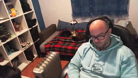 Snapshot of ravingr3d3 chatting on 02/22/25, 11:03 ravingr3d3 online show from 02/22/25, 11:03