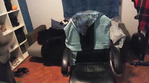 Snapshot of ravingr3d3 chatting on 02/24/25, 12:30 ravingr3d3 online show from 02/24/25, 12:30