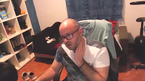 Snapshot of ravingr3d3 chatting on 02/25/25, 12:47 ravingr3d3 online show from 02/25/25, 12:47