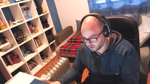 Snapshot of ravingr3d3 chatting on 02/27/25, 12:13 ravingr3d3 online show from 02/27/25, 12:13