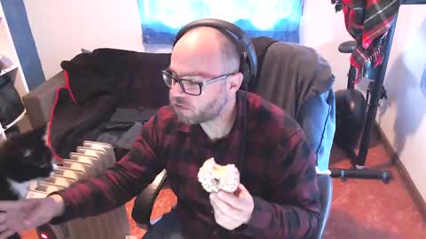 Snapshot of ravingr3d3 chatting on 03/03/25, 02:04 ravingr3d3 online show from 03/03/25, 02:04