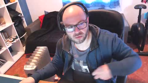 Snapshot of ravingr3d3 chatting on 03/04/25, 08:57 ravingr3d3 online show from 03/04/25, 08:57