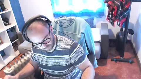 Snapshot of ravingr3d3 chatting on 03/12/25, 12:15 ravingr3d3 online show from 03/12/25, 12:15