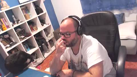 Snapshot of ravingr3d3 chatting on 09/29/25, 10:58 ravingr3d3 online show from 09/29/25, 10:58