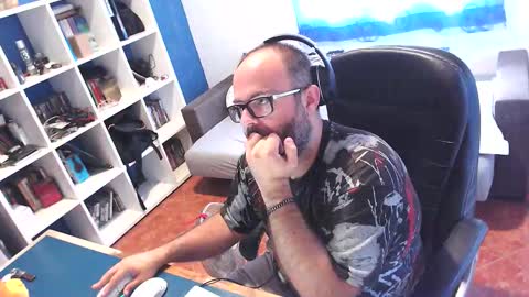 Snapshot of ravingr3d3 chatting on 10/03/25, 11:07 ravingr3d3 online show from 10/03/25, 11:07