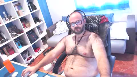 Snapshot of ravingr3d3 chatting on 10/06/25, 09:29 ravingr3d3 online show from 10/06/25, 09:29