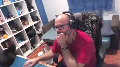 Snapshot of ravingr3d3 chatting on 10/21/25, 10:32 ravingr3d3 online show from 10/21/25, 10:32