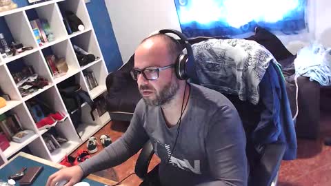 Snapshot of ravingr3d3 chatting on 10/29/25, 11:23 ravingr3d3 online show from 10/29/25, 11:23