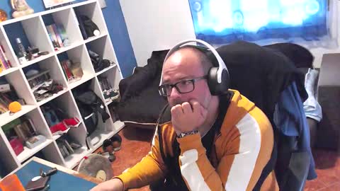 Snapshot of ravingr3d3 chatting on 11/02/25, 02:30 ravingr3d3 online show from 11/02/25, 02:30