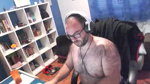 Snapshot of ravingr3d3 chatting on 11/24/25, 02:39 ravingr3d3 online show from 11/24/25, 02:39