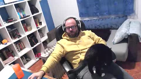 Snapshot of ravingr3d3 chatting on 11/30/25, 10:03 ravingr3d3 online show from 11/30/25, 10:03