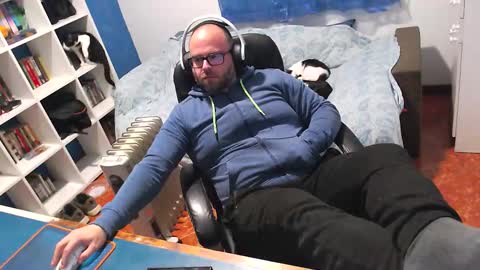 Snapshot of ravingr3d3 chatting on 02/10/26, 10:14 ravingr3d3 online show from 02/10/26, 10:14