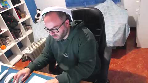 Snapshot of ravingr3d3 chatting on 02/16/26, 09:16 ravingr3d3 online show from 02/16/26, 09:16