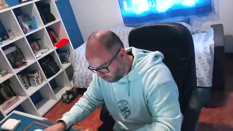 ravingr3d3 online show from 05/11/26, 08:09