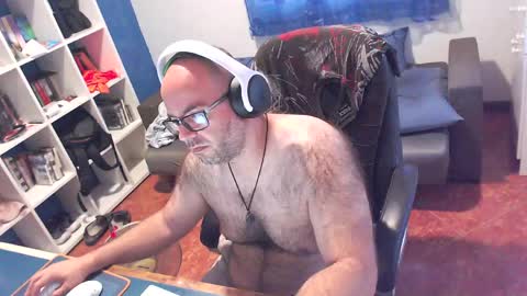 ravingr3d3 online show from 05/26/26, 11:39