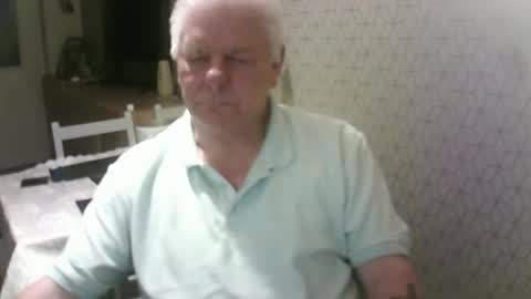 Snapshot of ray47 chatting on 09/26/25, 06:12 ray47 online show from 09/26/25, 06:12