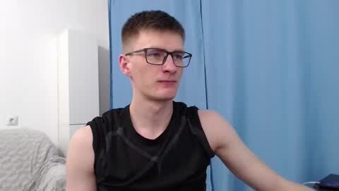 Snapshot of ray_booy chatting on 11/13/25, 04:06 Ray Booy online show from 11/13/25, 04:06