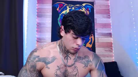 Snapshot of ray_coopers chatting on 12/17/24, 11:38 Ray Coopers online show from 12/17/24, 11:38