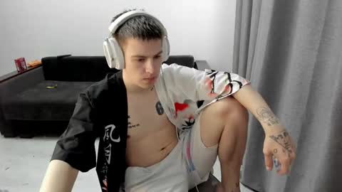 Ray online show from 03/31/26, 04:35