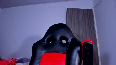 Snapshot of ray_long222 chatting on 03/08/25, 08:57 ray_long222 online show from 03/08/25, 08:57