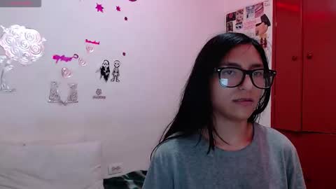 Snapshot of ray_naomi chatting on 01/14/26, 09:31 ask us online show from 01/14/26, 09:31