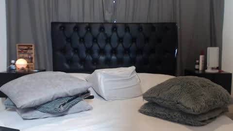 Snapshot of ray_weed chatting on 12/29/24, 09:52 Ray online show from 12/29/24, 09:52