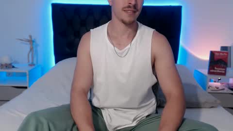 Snapshot of ray_weed chatting on 09/11/25, 12:11 Ray online show from 09/11/25, 12:11