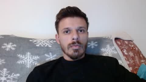 Snapshot of rayann27 chatting on 12/14/24, 09:45 rayan online show from 12/14/24, 09:45