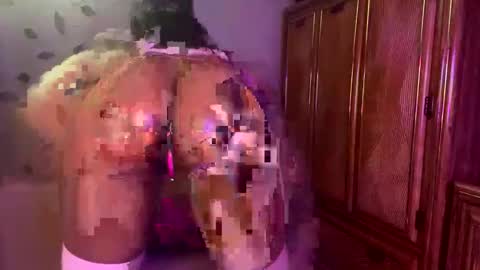 Raye Millian online show from 06/07/26, 06:33