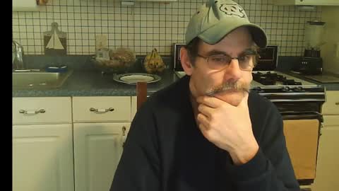 Ray online show from 02/10/25, 01:55