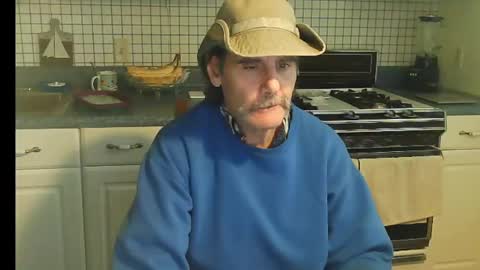 Ray online show from 10/10/25, 08:41