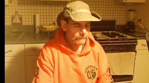 Ray online show from 11/17/25, 07:36