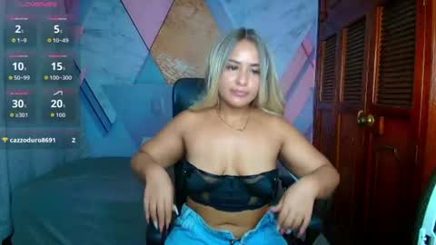 raylin_escobar online show from 07/16/26, 08:48