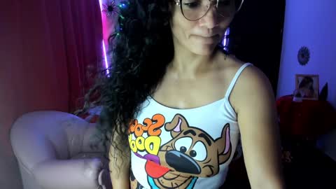 Snapshot of rayza_mature_ chatting on 12/22/24, 11:31 Danna online show from 12/22/24, 11:31