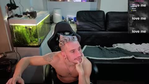 Rayzel online show from 02/05/26, 12:48