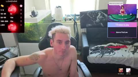Rayzel online show from 05/11/26, 02:45