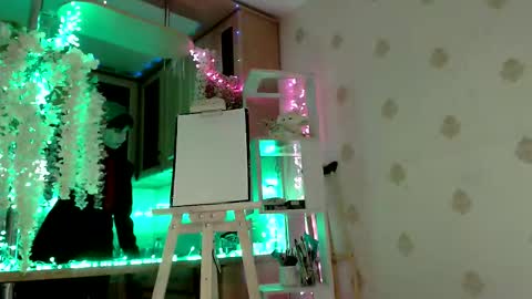 Snapshot of raziel_haze chatting on 10/23/25, 04:56 Yrriel Strife Candy-Demon Caveboy mr. Cringe online show from 10/23/25, 04:56