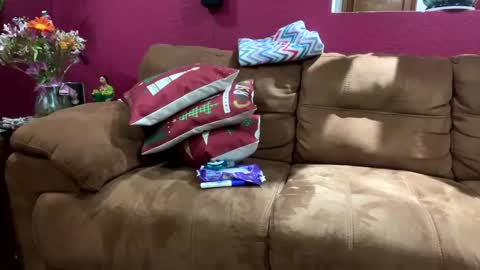 Snapshot of rbk26 chatting on 12/10/24, 03:30 rbk26 online show from 12/10/24, 03:30