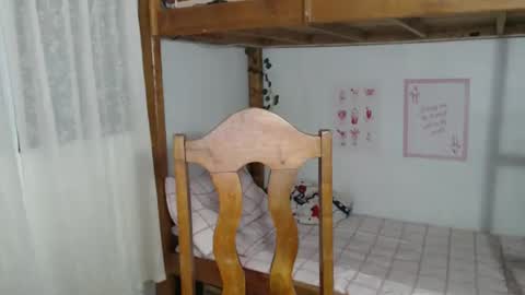 Snapshot of rea_petite chatting on 09/16/25, 06:31 Yna online show from 09/16/25, 06:31