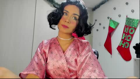 Snapshot of rea_winry chatting on 12/15/24, 05:23 Rea online show from 12/15/24, 05:23