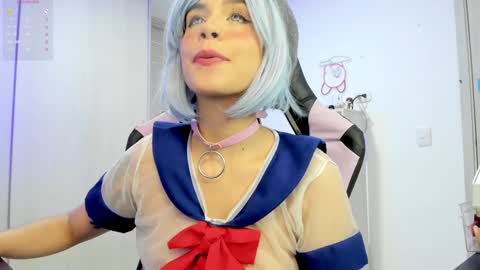 Snapshot of rea_winry chatting on 01/25/25, 06:45 Rea online show from 01/25/25, 06:45