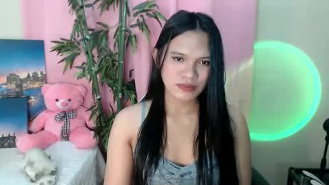 Snapshot of ready2care4youbabe chatting on 02/04/25, 01:02 Beth online show from 02/04/25, 01:02