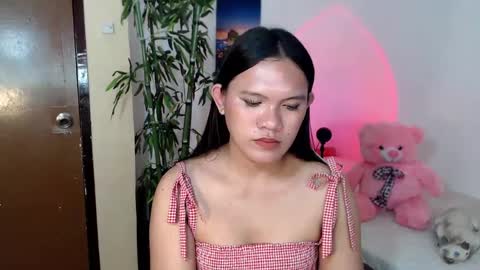 Snapshot of ready2care4youbabe chatting on 02/17/25, 05:04 Beth online show from 02/17/25, 05:04