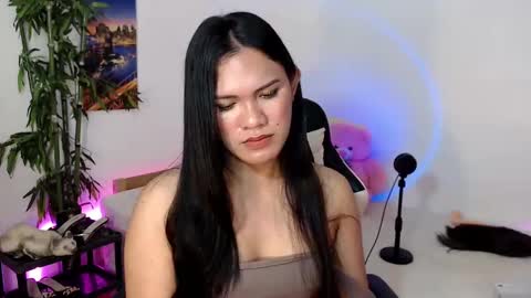 Snapshot of ready2care4youbabe chatting on 02/28/25, 03:26 Beth online show from 02/28/25, 03:26