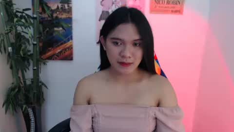 Snapshot of ready2care4youbabe chatting on 10/25/25, 07:08 Beth online show from 10/25/25, 07:08