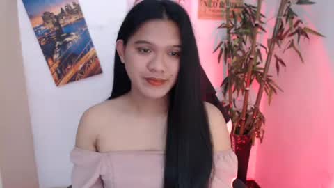 Snapshot of ready2care4youbabe chatting on 11/24/25, 08:19 Beth online show from 11/24/25, 08:19